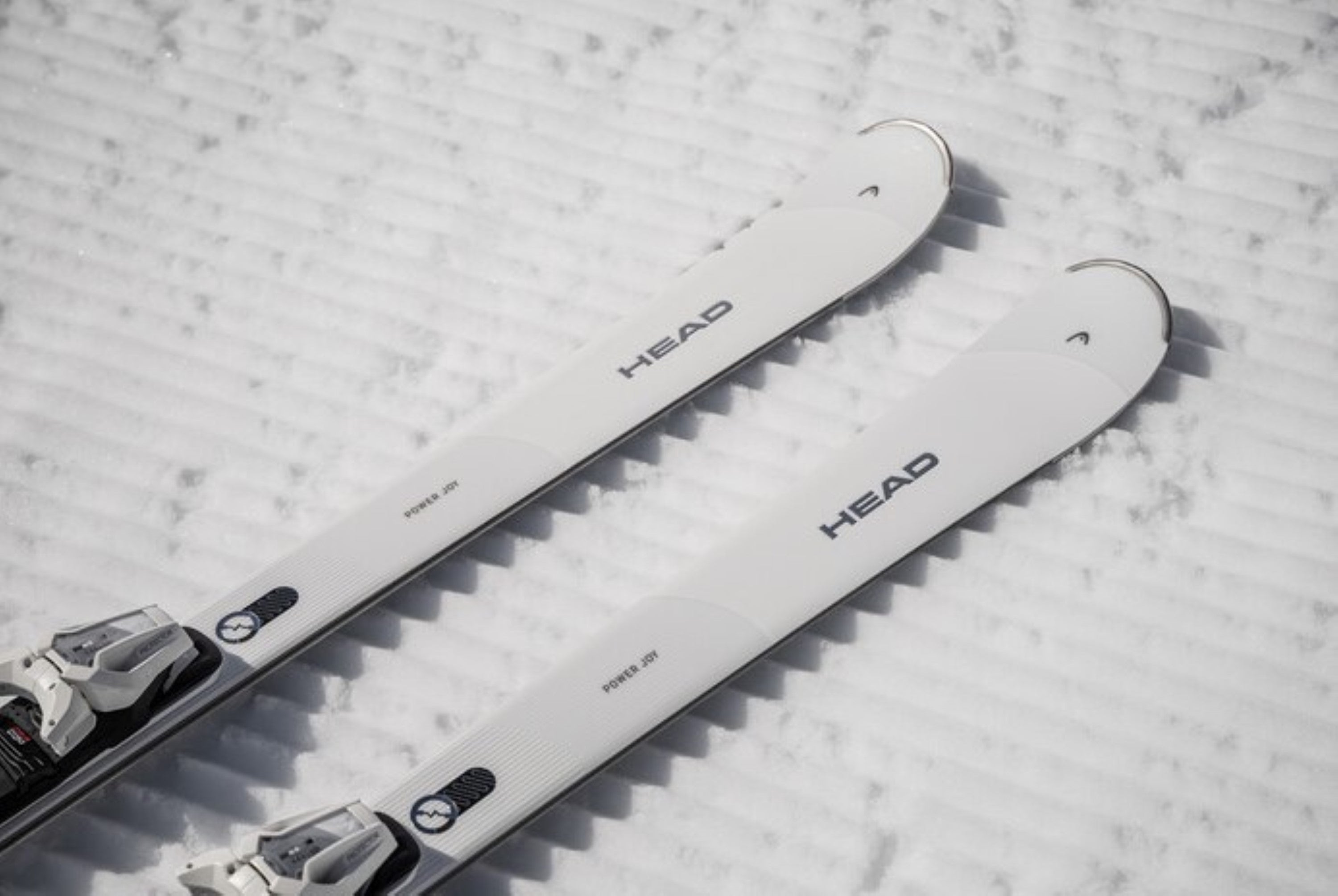 Head POWER JOY High-Performance Ski + Bindung Joy Twelve GW PRD white Damen