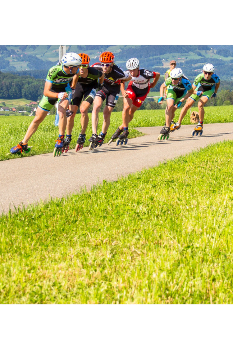 Inlinefahrer bei einem Rennen