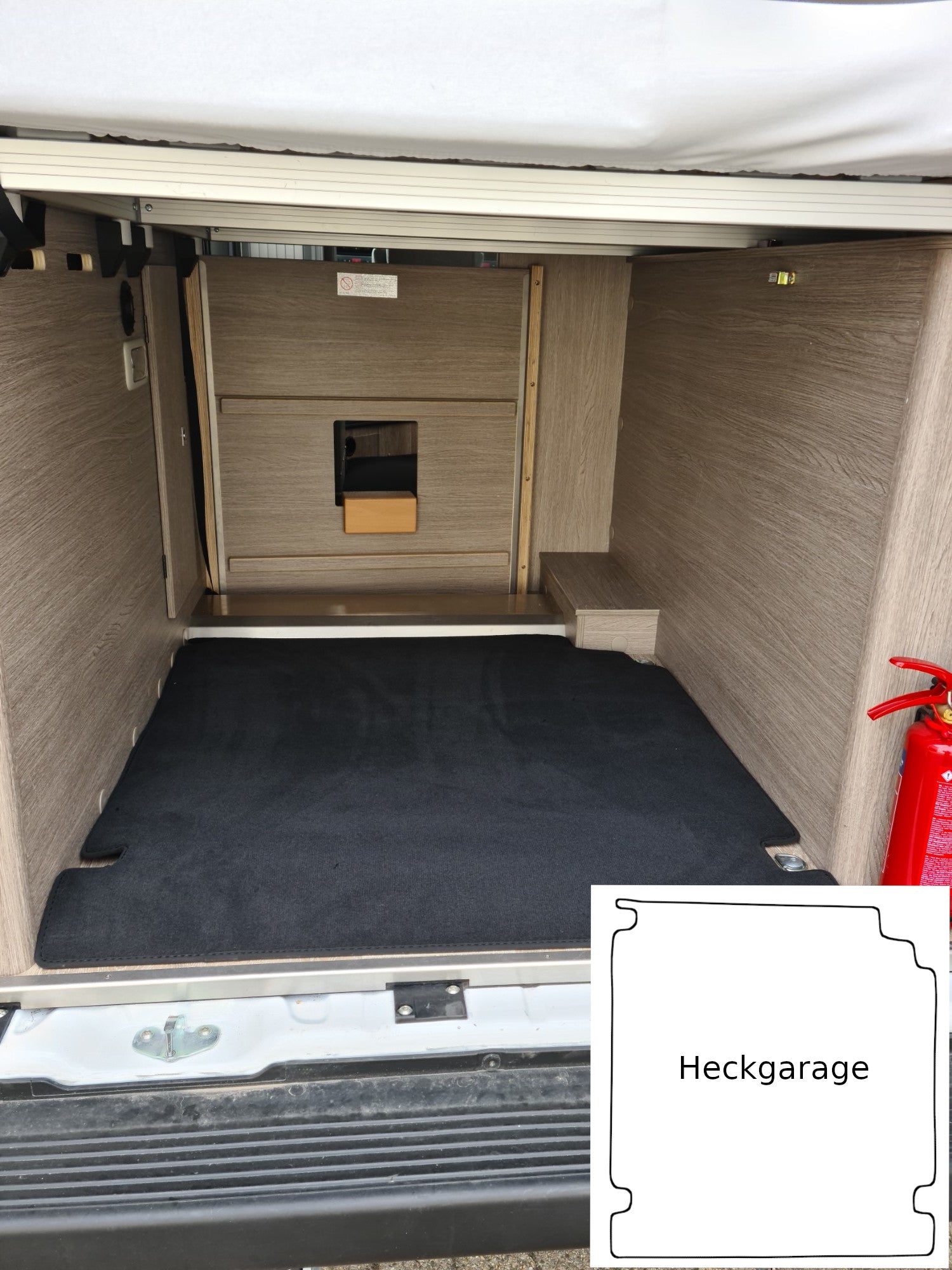 TEPPICH für Heckgarage Wonmobil Camper Pössl 2WinPlus-R 599 mit Raumbad