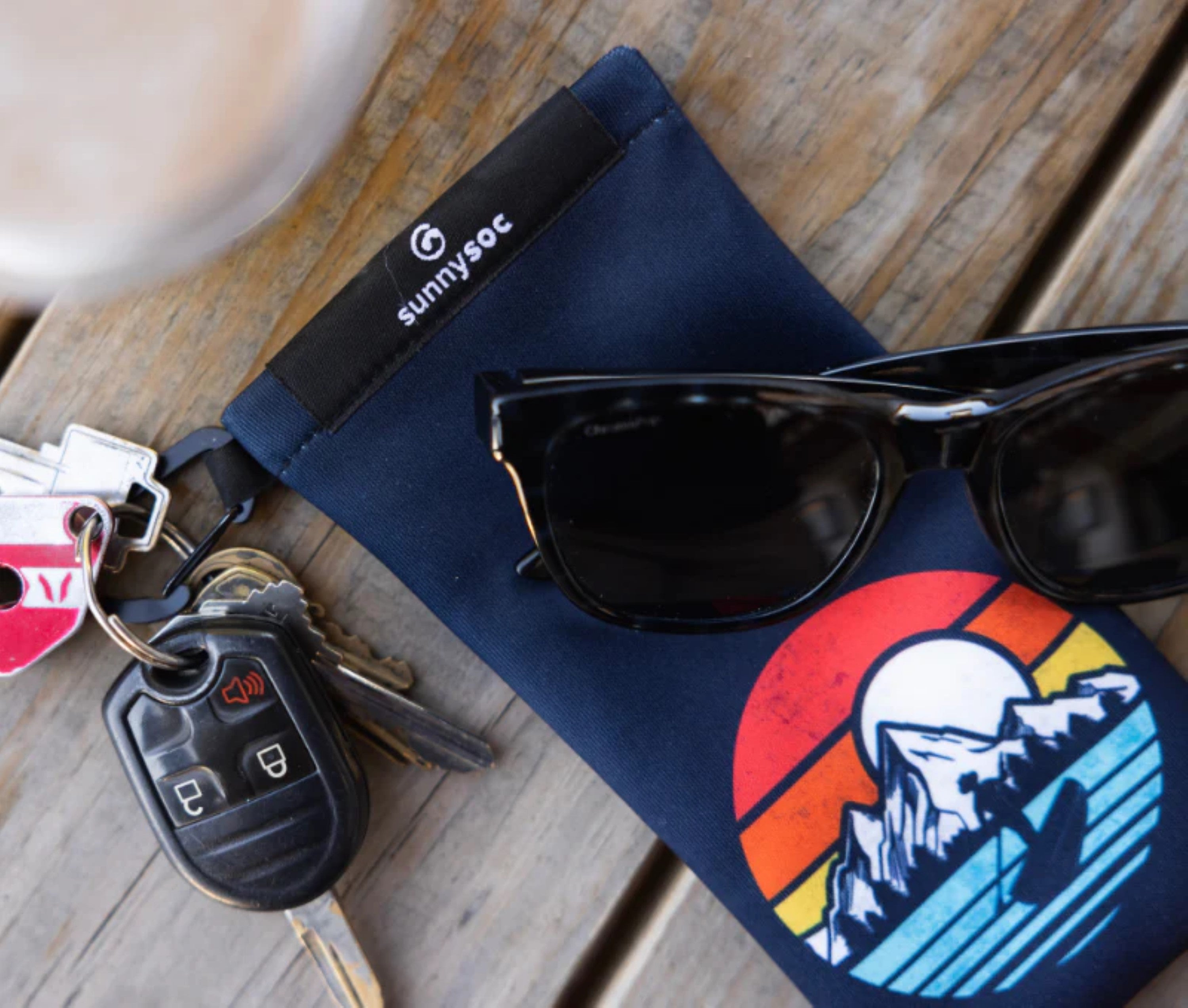 Sunnysoc RIVER CREEPER Etui Brille Sonnenbrille Handy Tasche Schutzhülle Beutel Sack mit Karabinerhaken